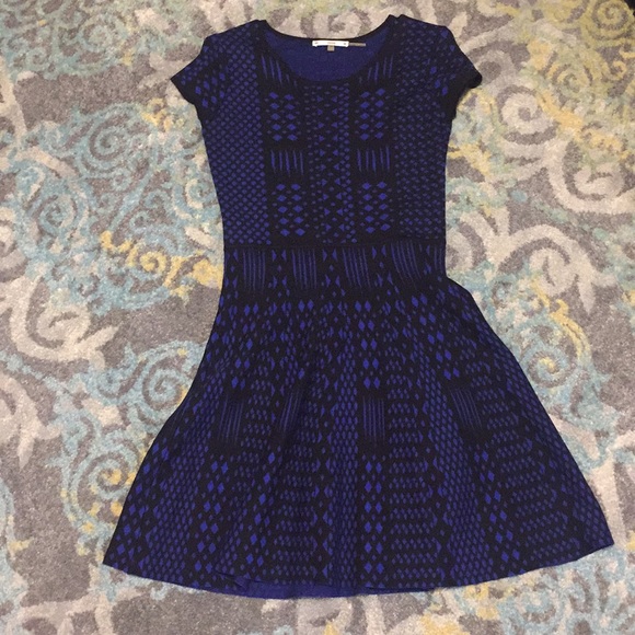 Sioni Dresses & Skirts - Sioni Black&Blue Cotton Geometric Print Dress